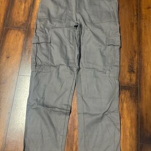 Gray Straight Leg Cargo Pants xl NWOT